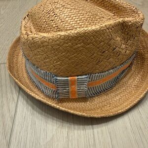 Stylish Straw Fedora with Striped Band